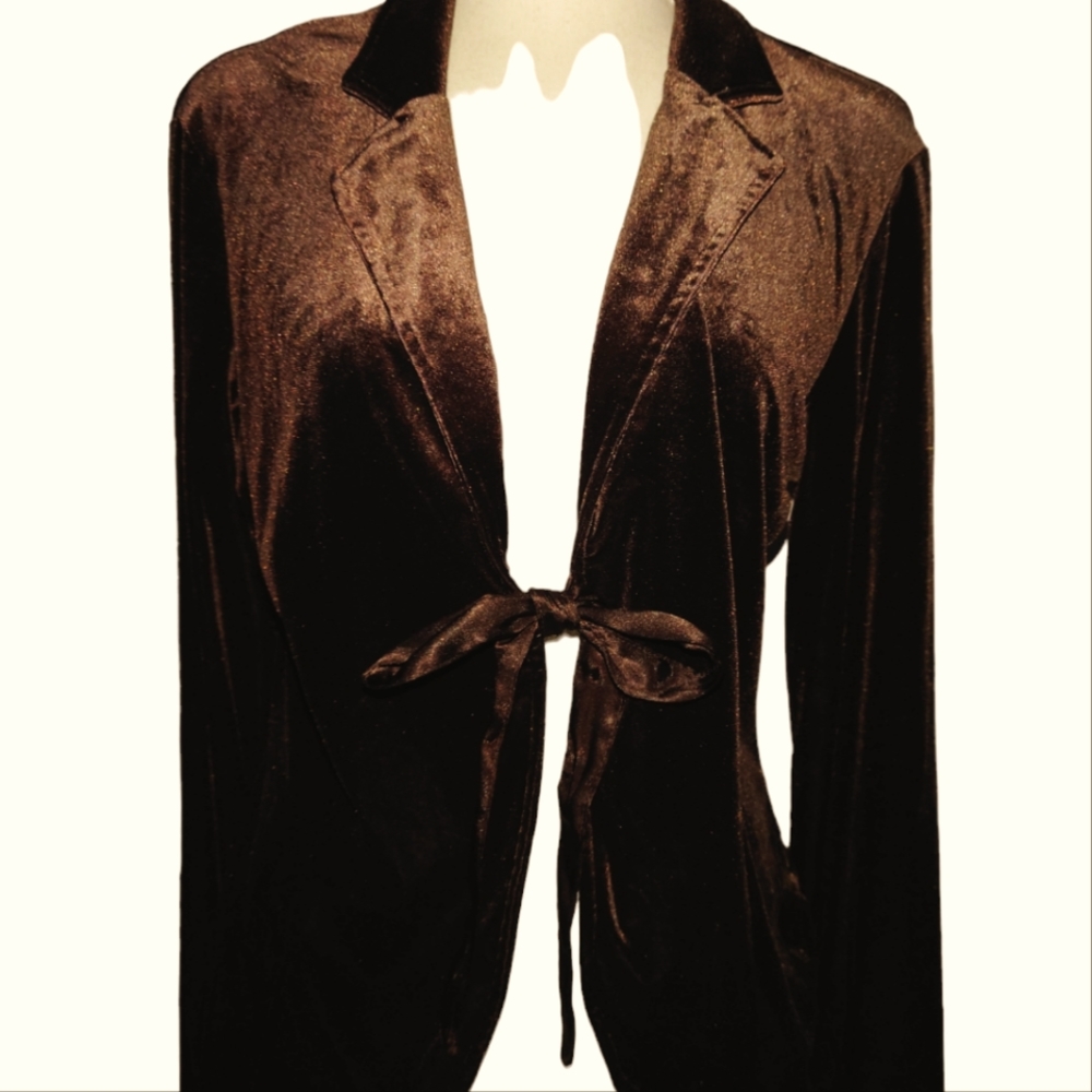 Women's notations brown velour jacket with tie. Size large